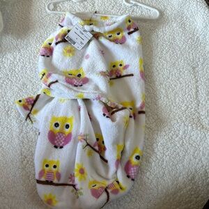 Fleece Owl print Velcro swaddle